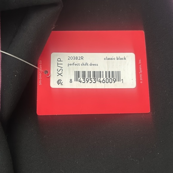 Spanx The Perfect A-Line 3/4 Sleeve Dress - Size XS, colour black - Picture 3 of 3